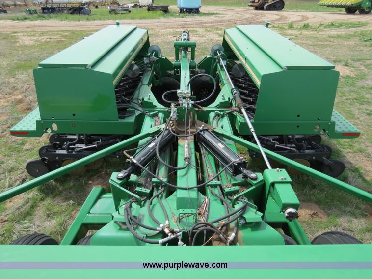 image for item B4718 2003 Great Plains 3S-4000 drill