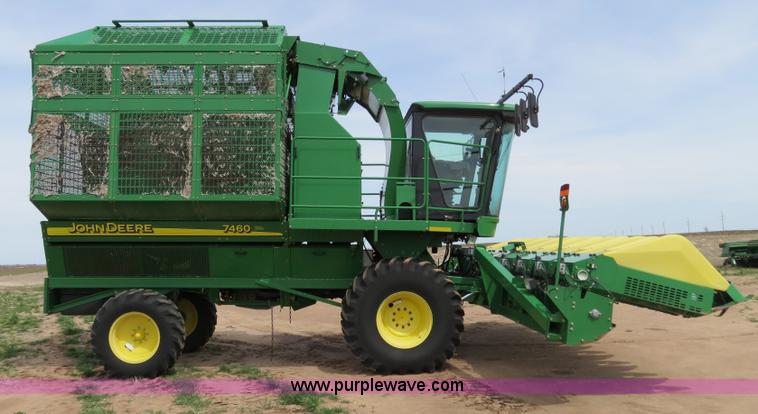 image for item B4719 2007 John Deere 7460 8R30 cotton stripper