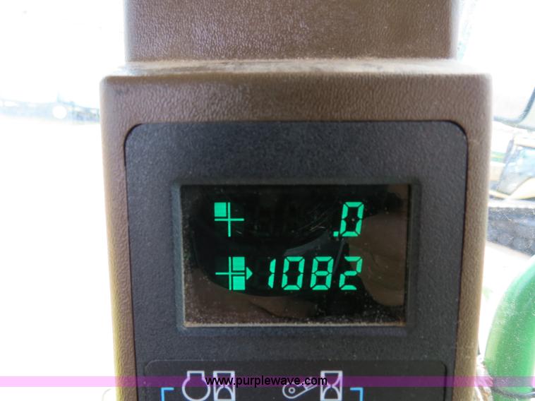 image for item B4719 2007 John Deere 7460 8R30 cotton stripper