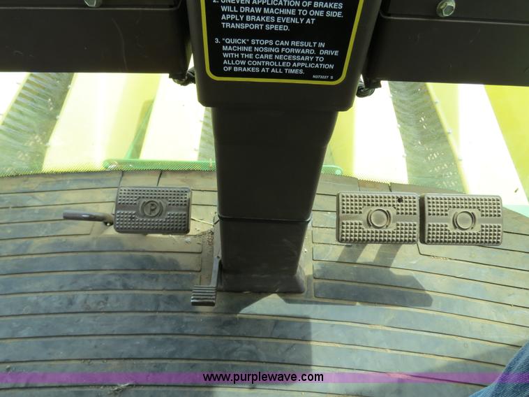 image for item B4719 2007 John Deere 7460 8R30 cotton stripper