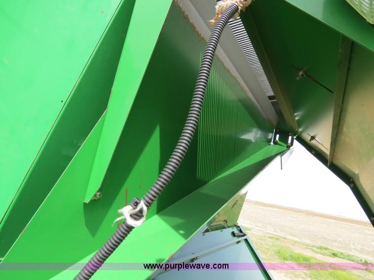 image for item B4719 2007 John Deere 7460 8R30 cotton stripper