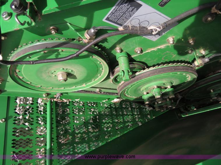 image for item B4719 2007 John Deere 7460 8R30 cotton stripper