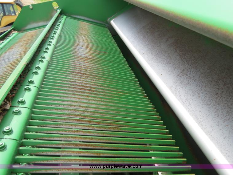 image for item B4719 2007 John Deere 7460 8R30 cotton stripper