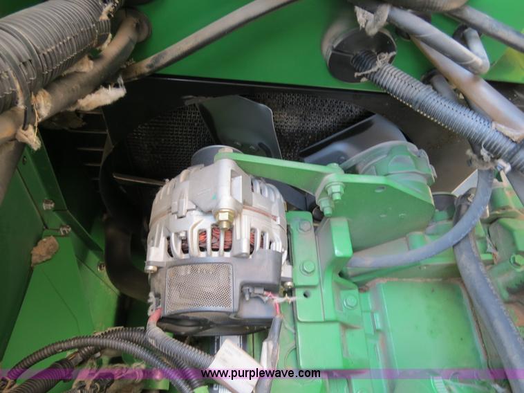 image for item B4719 2007 John Deere 7460 8R30 cotton stripper