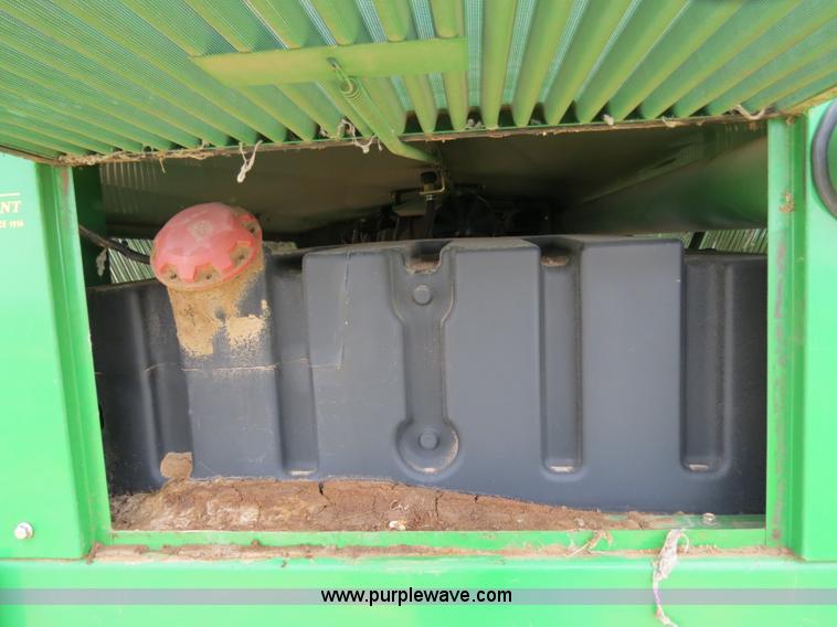 image for item B4719 2007 John Deere 7460 8R30 cotton stripper