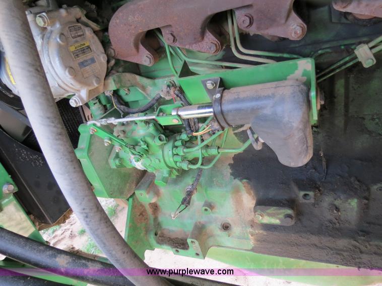 image for item B4719 2007 John Deere 7460 8R30 cotton stripper