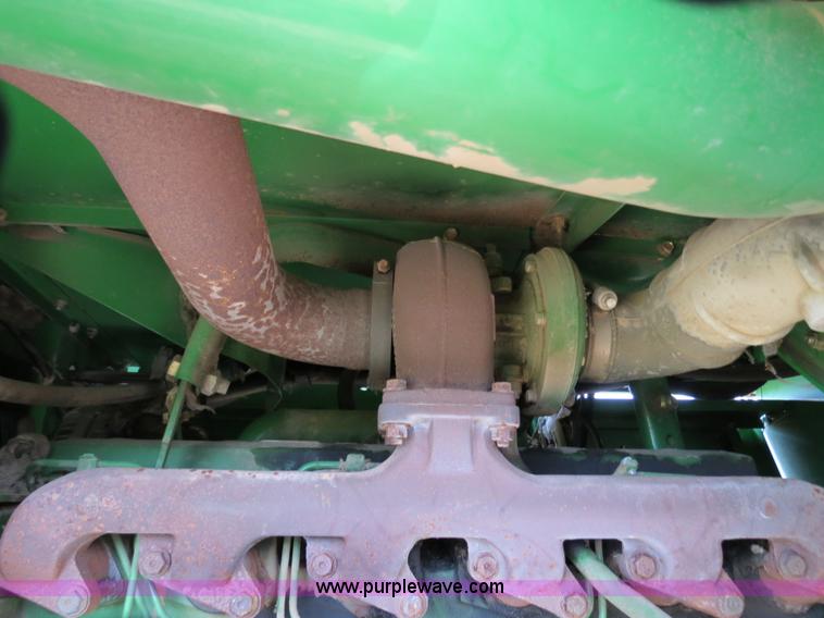 image for item B4719 2007 John Deere 7460 8R30 cotton stripper