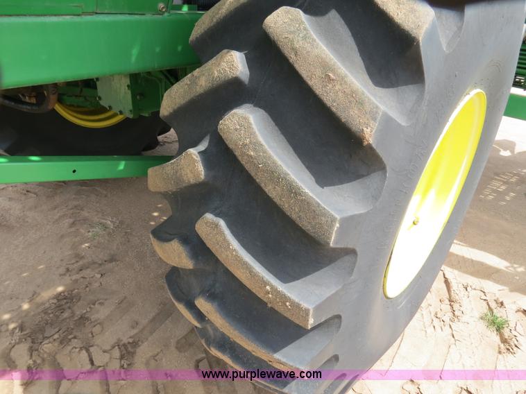 image for item B4719 2007 John Deere 7460 8R30 cotton stripper