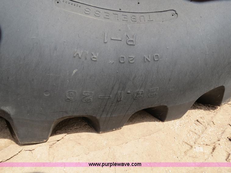 image for item B4719 2007 John Deere 7460 8R30 cotton stripper