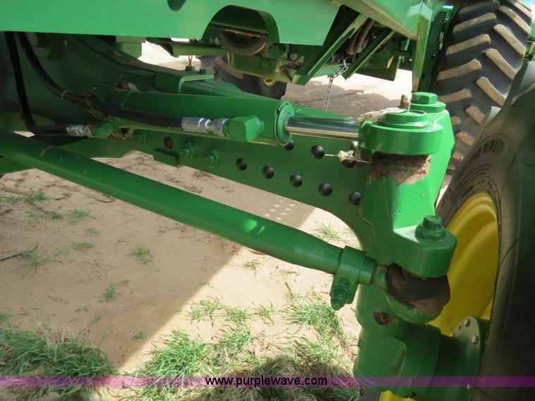 image for item B4719 2007 John Deere 7460 8R30 cotton stripper