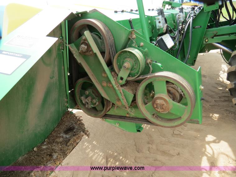 image for item B4719 2007 John Deere 7460 8R30 cotton stripper
