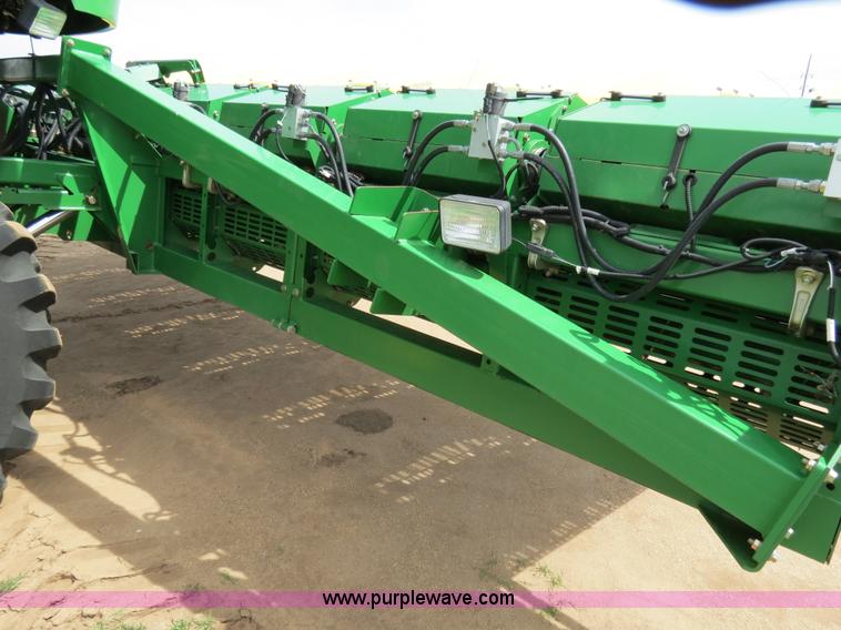 image for item B4719 2007 John Deere 7460 8R30 cotton stripper