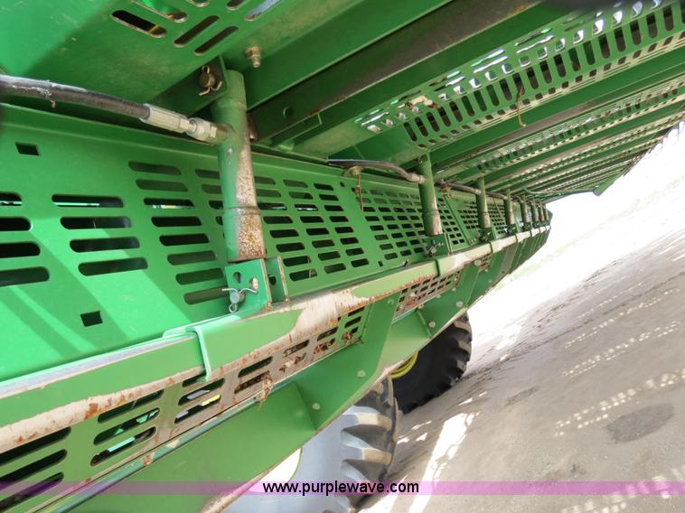 image for item B4719 2007 John Deere 7460 8R30 cotton stripper