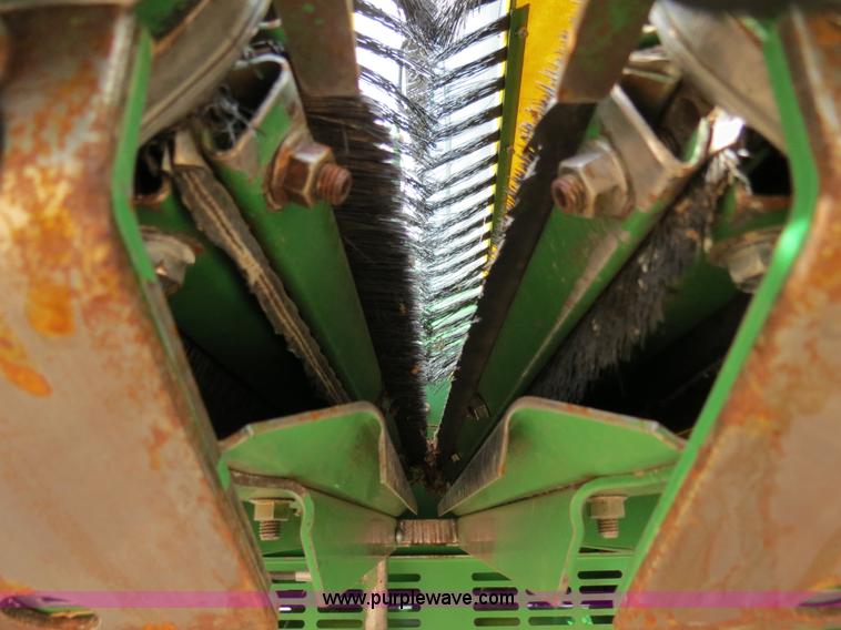 image for item B4719 2007 John Deere 7460 8R30 cotton stripper