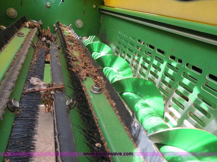 image for item B4719 2007 John Deere 7460 8R30 cotton stripper