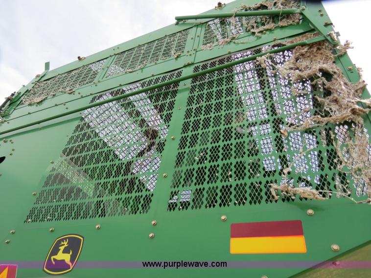 image for item B4719 2007 John Deere 7460 8R30 cotton stripper