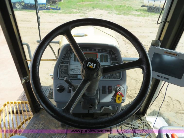 image for item B4720 1998 Caterpillar Challenger 55 tractor