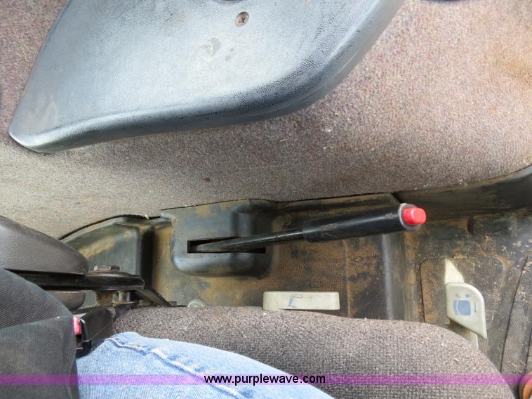 image for item B4720 1998 Caterpillar Challenger 55 tractor