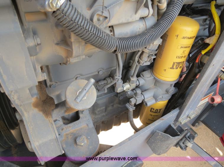 image for item B4720 1998 Caterpillar Challenger 55 tractor