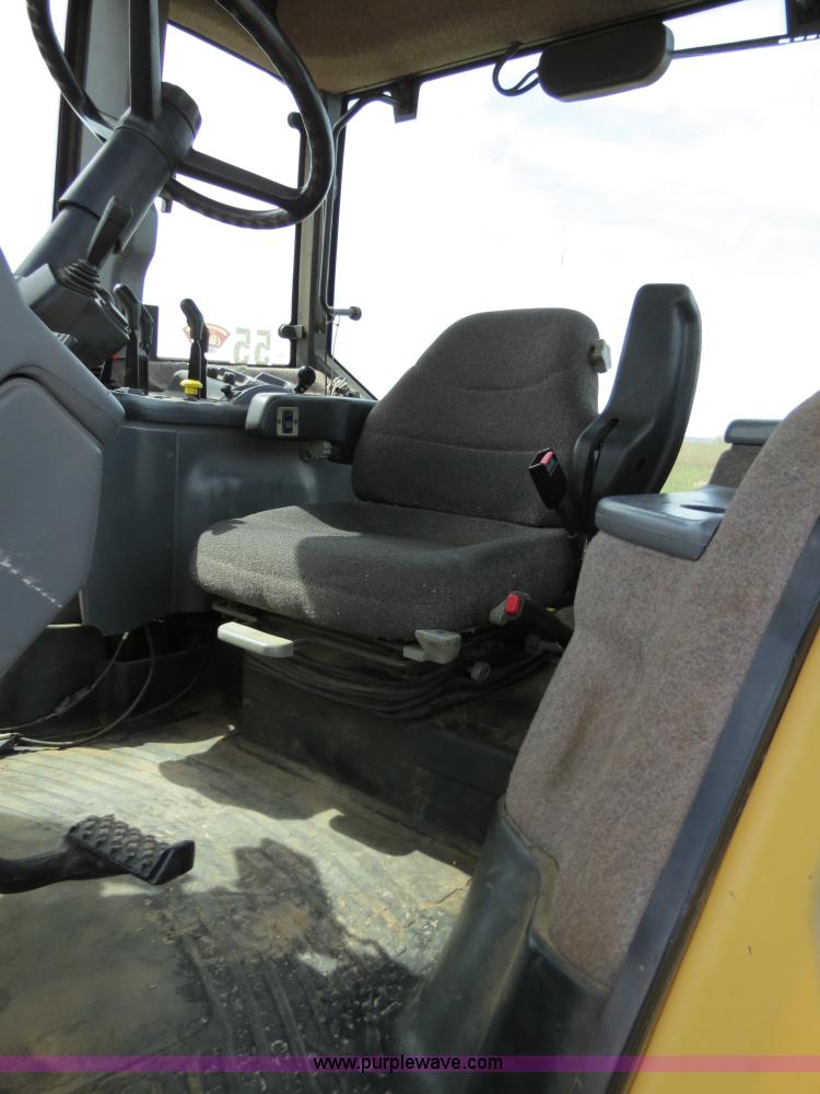 image for item B4720 1998 Caterpillar Challenger 55 tractor