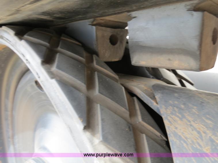 image for item B4720 1998 Caterpillar Challenger 55 tractor