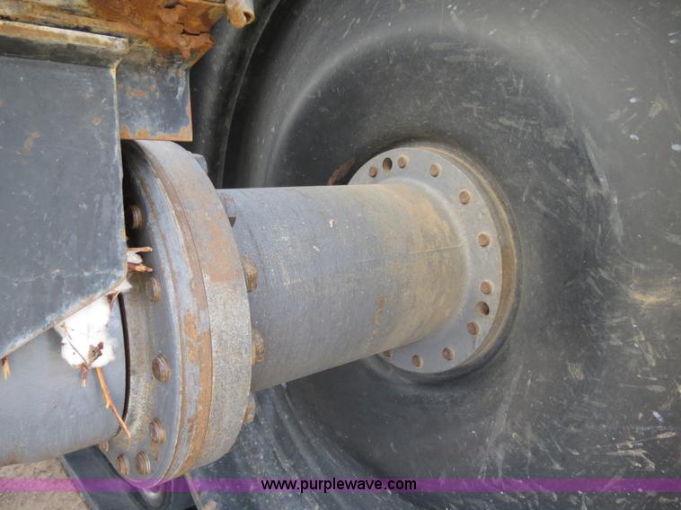 image for item B4720 1998 Caterpillar Challenger 55 tractor