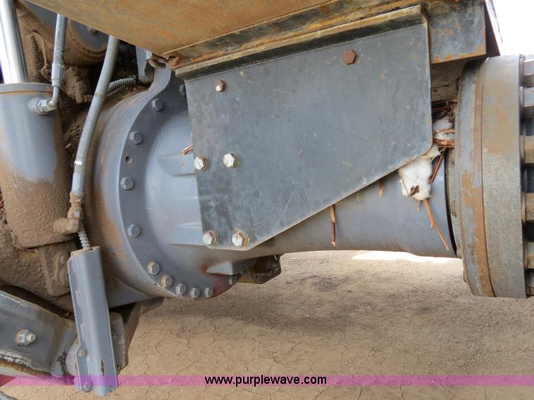 image for item B4720 1998 Caterpillar Challenger 55 tractor