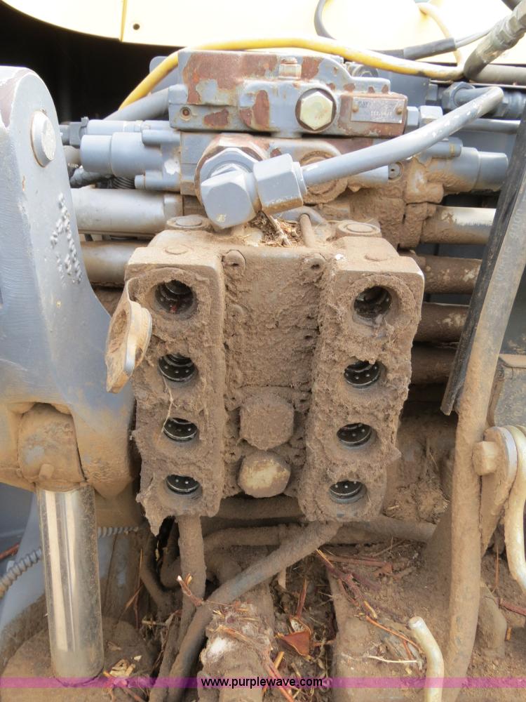 image for item B4720 1998 Caterpillar Challenger 55 tractor