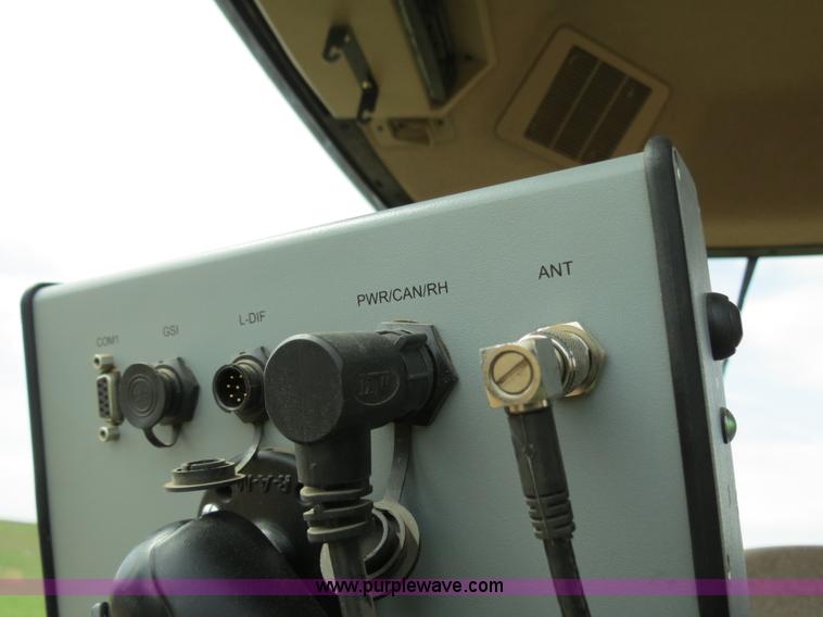 image for item B4721 1998 John Deere 8400 MFWD tractor