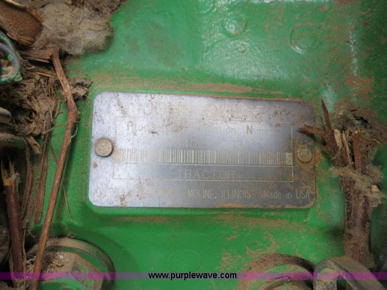 image for item B4721 1998 John Deere 8400 MFWD tractor