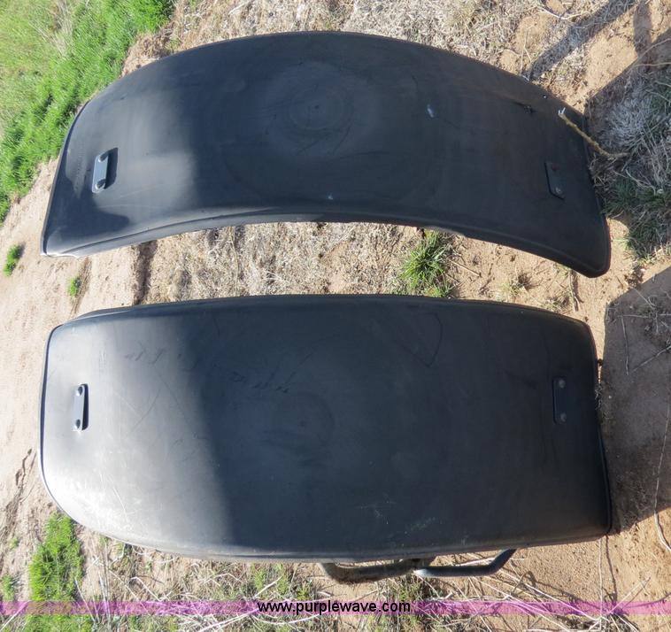 image for item B4721 1998 John Deere 8400 MFWD tractor