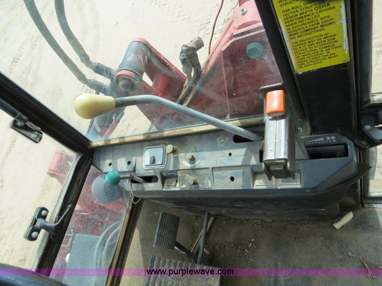 image for item B4722 1988 Versatile 276 Bi-directional 4WD tractor