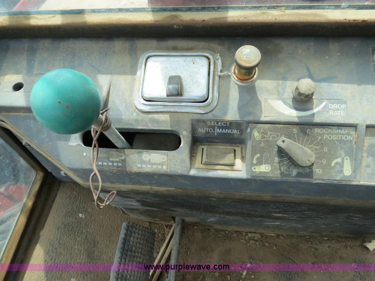 image for item B4722 1988 Versatile 276 Bi-directional 4WD tractor