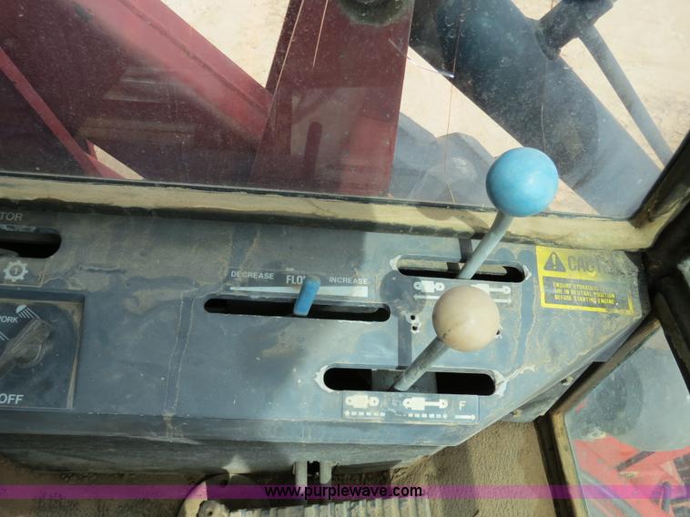 image for item B4722 1988 Versatile 276 Bi-directional 4WD tractor