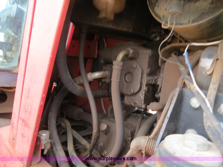 image for item B4722 1988 Versatile 276 Bi-directional 4WD tractor