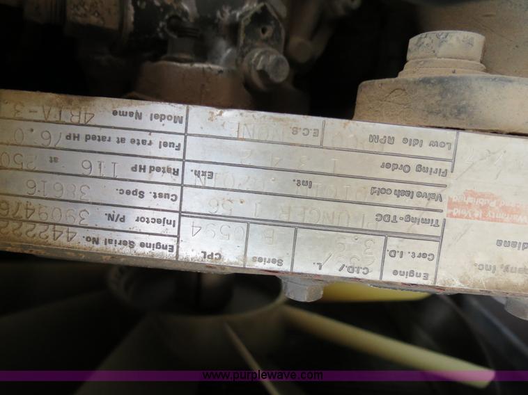 image for item B4722 1988 Versatile 276 Bi-directional 4WD tractor