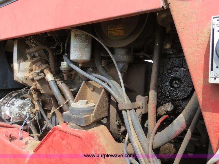 image for item B4722 1988 Versatile 276 Bi-directional 4WD tractor