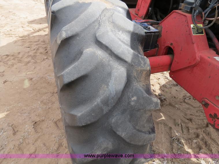 image for item B4722 1988 Versatile 276 Bi-directional 4WD tractor