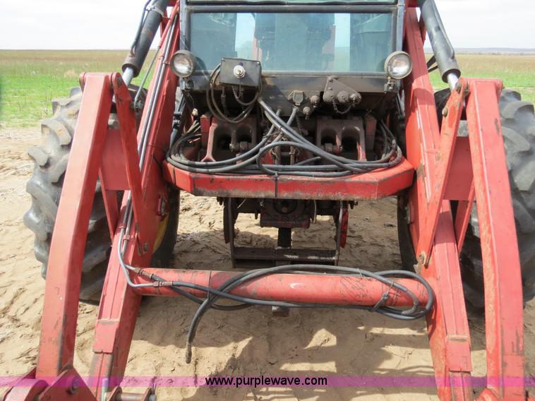 image for item B4722 1988 Versatile 276 Bi-directional 4WD tractor