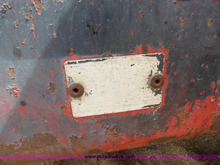 image for item B4722 1988 Versatile 276 Bi-directional 4WD tractor