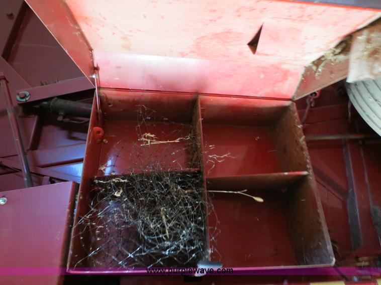 image for item B4725 1991 New Holland 855 Fastnet round baler