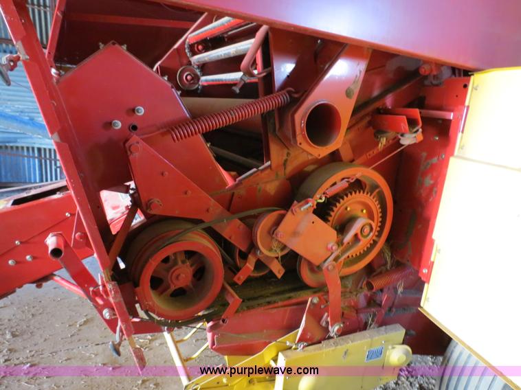 image for item B4725 1991 New Holland 855 Fastnet round baler