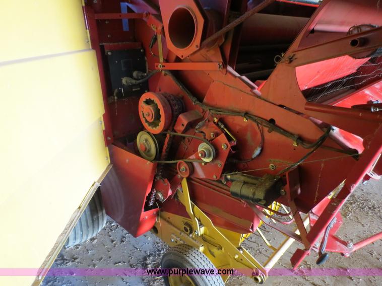 image for item B4725 1991 New Holland 855 Fastnet round baler