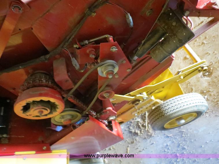 image for item B4725 1991 New Holland 855 Fastnet round baler