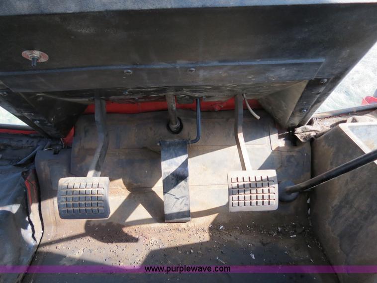 image for item B4726 1980 Massey-Ferguson 4880 4WD tractor