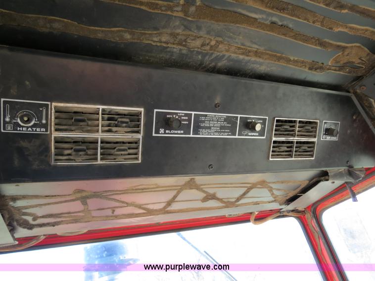 image for item B4726 1980 Massey-Ferguson 4880 4WD tractor