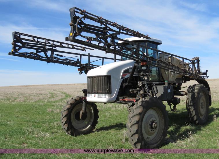image for item B4727 2008 SpraCoupe 7655 self-propelled sprayer