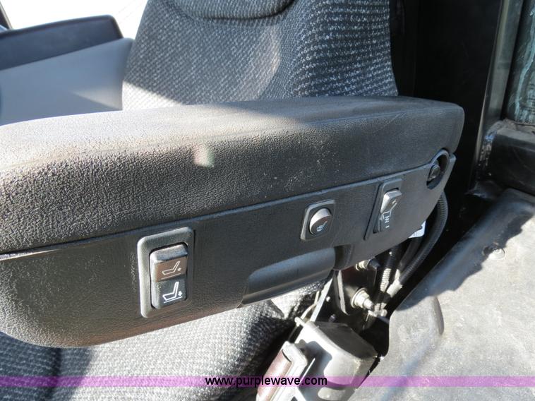 image for item B4727 2008 SpraCoupe 7655 self-propelled sprayer