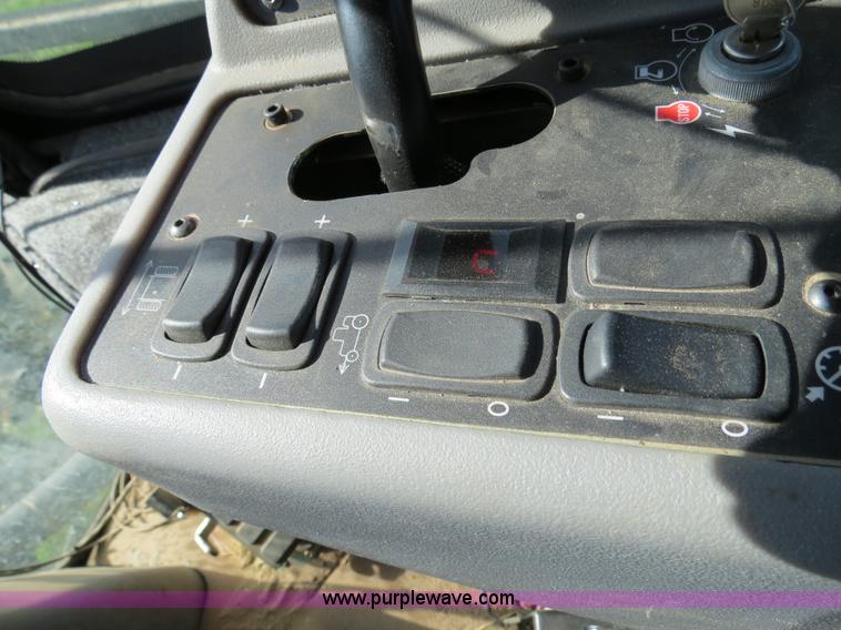 image for item B4727 2008 SpraCoupe 7655 self-propelled sprayer