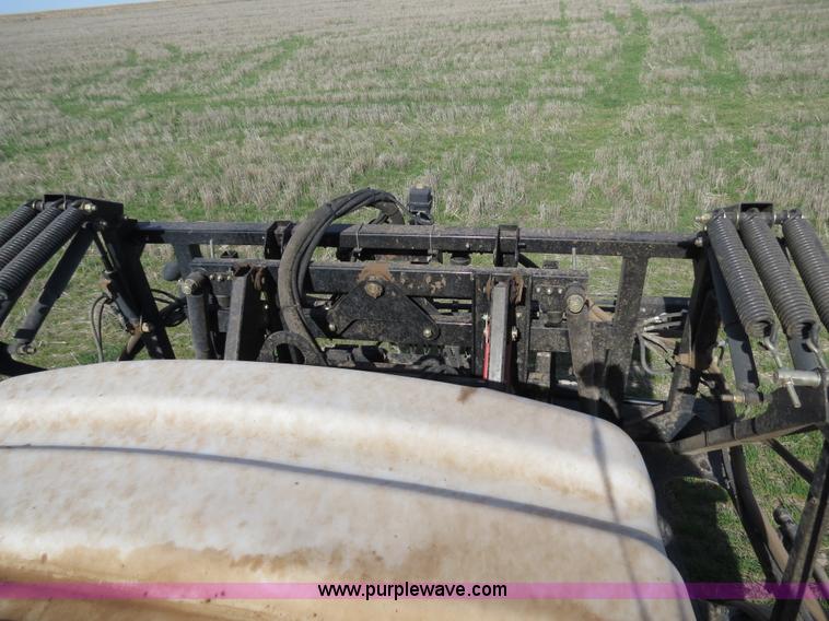 image for item B4727 2008 SpraCoupe 7655 self-propelled sprayer